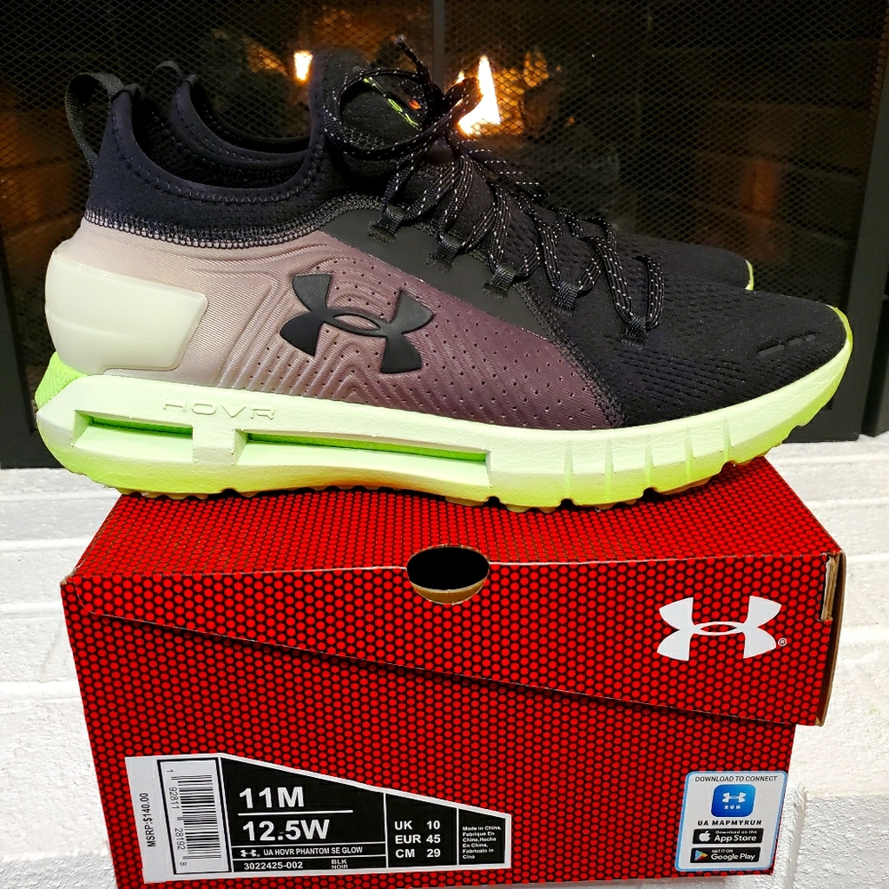 Under Armor HOVR Phantom glow